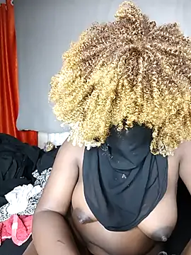 Snapshot of smileyboobs1 chatting on November 11, 8:42 pm smileyboobs1 online show from November 11, 8:42 pm