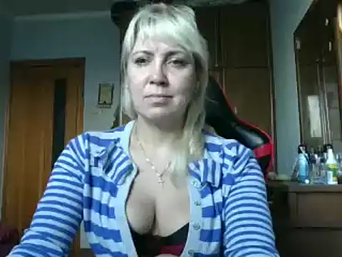 IrinaB1 online show from October 28, 5:44 am