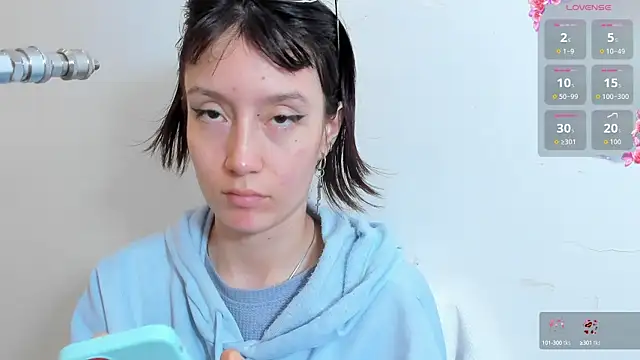 lizzy davis 1 online show from October 4, 4:10 am