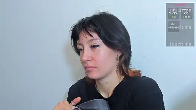 lizzy davis 1 online show from March 2, 4:14 am