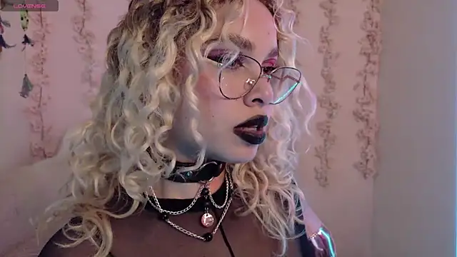 Haelycute online show from April 23, 4:14 am