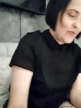 IsisBlake online show from March 13, 3:39 pm