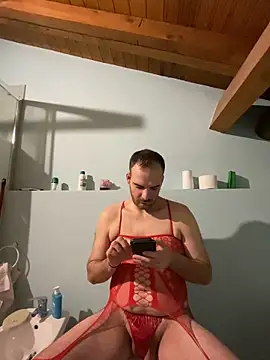 voglioso97 online show from February 11, 12:43 pm