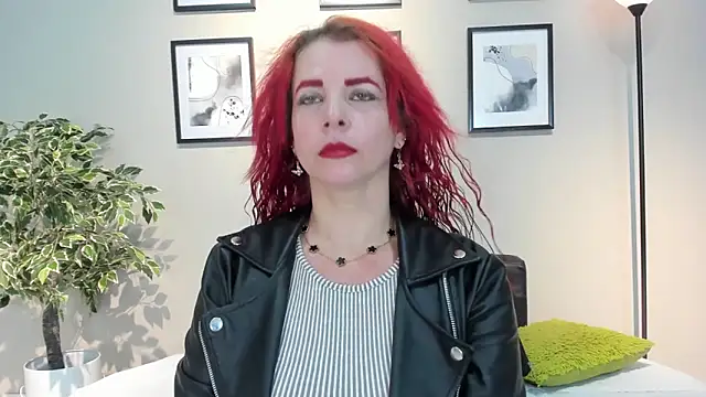 HannaBrave online show from March 2, 5:42 pm