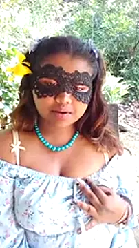 Snapshot of Sexy--queen1 chatting on December 27, 4:26 am Sexy--queen1 online show from December 27, 4:26 am