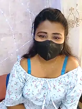 Snapshot of Sexy--queen1 chatting on February 1, 4:46 am Sexy--queen1 online show from February 1, 4:46 am