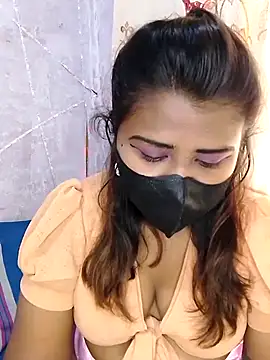 Snapshot of Sexy--queen1 chatting on February 4, 3:33 am Sexy--queen1 online show from February 4, 3:33 am