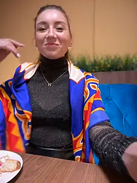 Snapshot of Crazy-Rosa chatting on December 25, 2:45 pm Crazy-Rosa online show from December 25, 2:45 pm