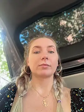 Crazy-Rosa online show from July 29, 7:39 am