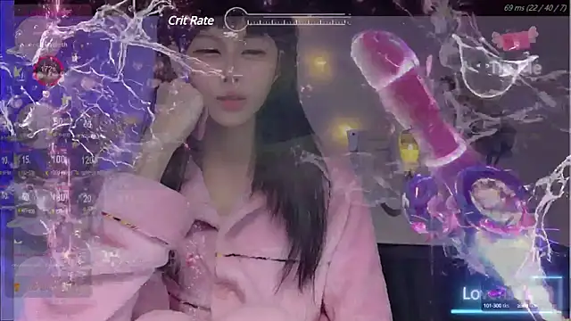 Snapshot of O0_0Q chatting on December 23, 1:24 pm O0 0Q online show from December 23, 1:24 pm