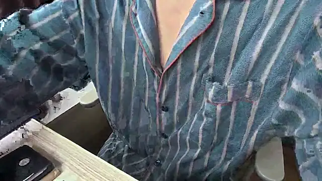 YunheLEE online show from December 23, 8:01 am