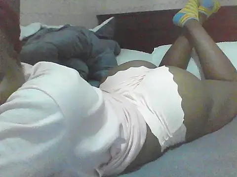 Snapshot of EBONYVANILLA02 chatting on May 20, 9:10 pm EBONYVANILLA02 online show from May 20, 9:10 pm