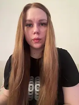 Snapshot of Marylallka5 chatting on July 20, 11:45 am Marylallka5 online show from July 20, 11:45 am