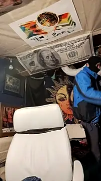 Snapshot of Gillygilly76 chatting on February 25, 3:09 am Gillygilly76 online show from February 25, 3:09 am