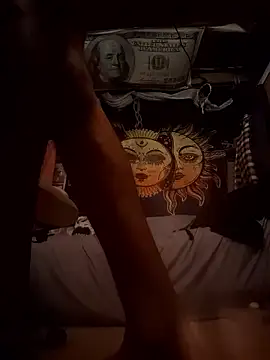 Snapshot of Gillygilly76 chatting on January 9, 11:35 am Gillygilly76 online show from January 9, 11:35 am