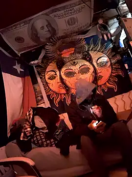 Snapshot of Gillygilly76 chatting on January 10, 3:47 pm Gillygilly76 online show from January 10, 3:47 pm