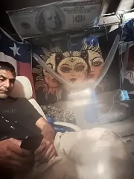 Snapshot of Gillygilly76 chatting on March 4, 4:57 pm Gillygilly76 online show from March 4, 4:57 pm