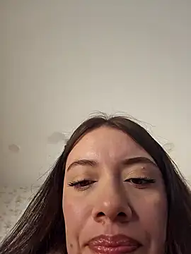 Snapshot of valery_mora chatting on January 8, 1:52 pm valery mora online show from January 8, 1:52 pm