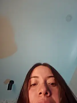 Snapshot of valery_mora chatting on January 21, 2:15 pm valery mora online show from January 21, 2:15 pm