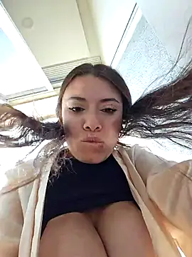 Snapshot of valery_mora chatting on January 21, 5:20 pm valery mora online show from January 21, 5:20 pm