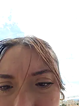Snapshot of valery_mora chatting on March 21, 4:18 pm valery mora online show from March 21, 4:18 pm
