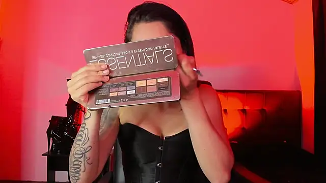 MistressVenena online show from January 8, 1:30 am