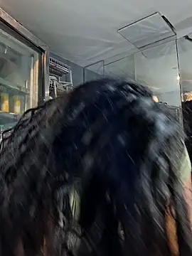 Snapshot of MAREIA_25 chatting on March 14, 1:16 am MAREIA 25 online show from March 14, 1:16 am