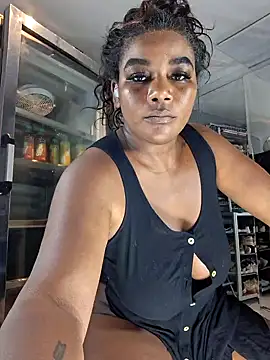 Snapshot of MAREIA_25 chatting on March 14, 2:19 pm MAREIA 25 online show from March 14, 2:19 pm