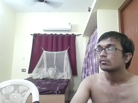 THE NAKED BOY online show from November 13, 4:06 pm