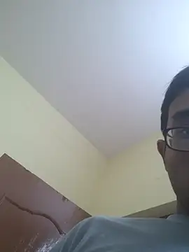 THE NAKED BOY online show from December 2, 9:03 am