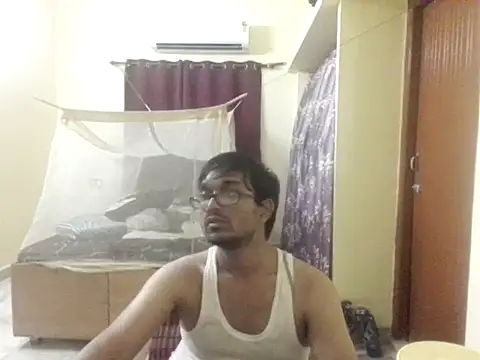 THE NAKED BOY online show from May 8, 12:32 pm