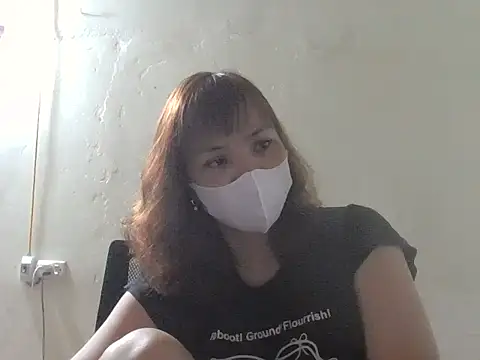 Snapshot of Angela-Eira chatting on June 10, 7:24 pm Angela-Eira online show from June 10, 7:24 pm