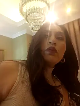 Snapshot of MonicaMoret chatting on February 7, 12:06 pm MonicaMoret online show from February 7, 12:06 pm