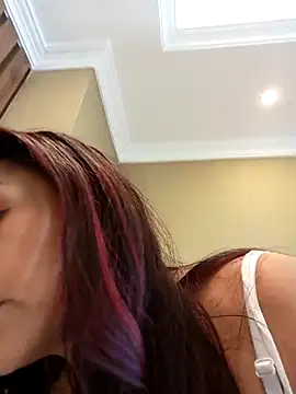 Snapshot of MonicaMoret chatting on February 14, 12:03 pm MonicaMoret online show from February 14, 12:03 pm