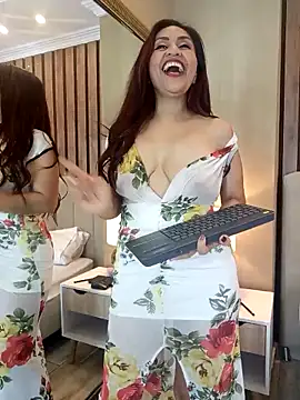 Snapshot of MonicaMoret chatting on March 14, 3:25 pm MonicaMoret online show from March 14, 3:25 pm