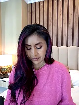 Snapshot of MonicaMoret chatting on March 15, 12:24 pm MonicaMoret online show from March 15, 12:24 pm