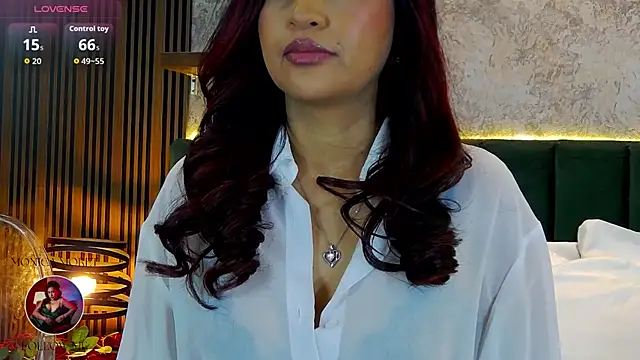 Snapshot of MonicaMoret chatting on June 20, 1:03 pm MonicaMoret online show from June 20, 1:03 pm