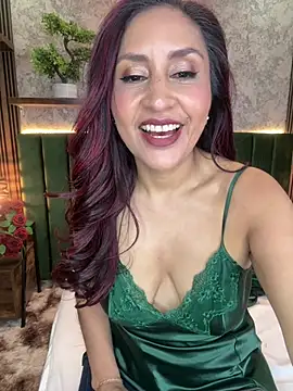 Snapshot of MonicaMoret chatting on July 24, 12:25 pm MonicaMoret online show from July 24, 12:25 pm