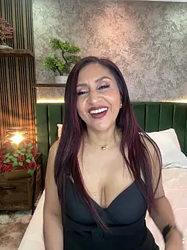 Snapshot of MonicaMoret chatting on August 1, 12:26 pm MonicaMoret online show from August 1, 12:26 pm