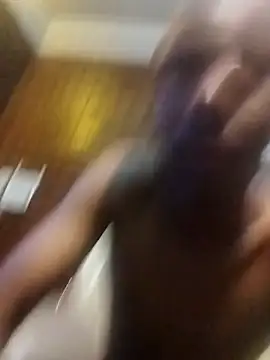 Snapshot of bobzerr chatting on January 12, 9:42 pm bobzerr online show from January 12, 9:42 pm