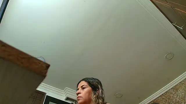 stella xue online show from September 26, 8:35 pm