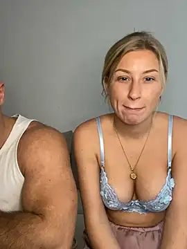 Snapshot of belle98 chatting on December 14, 12:12 pm belle98 online show from December 14, 12:12 pm