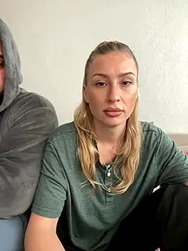 Snapshot of belle98 chatting on November 23, 1:22 pm belle98 online show from November 23, 1:22 pm