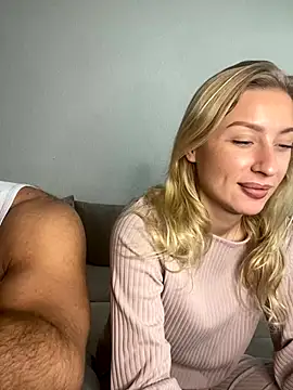 Snapshot of belle98 chatting on December 2, 12:32 pm belle98 online show from December 2, 12:32 pm