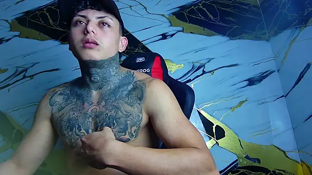 Kevin22 222 online show from January 25, 8:10 am