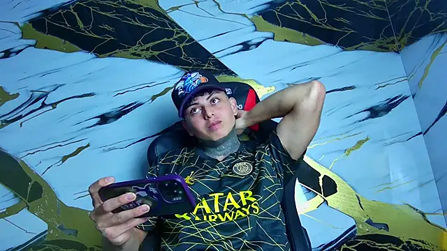 Kevin22 222 online show from January 27, 6:52 am