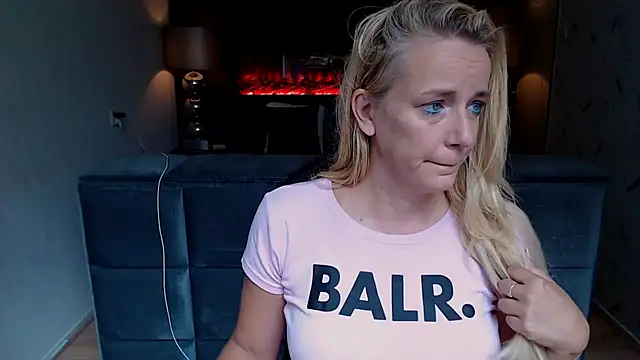 Wendysexyx online show from September 16, 11:44 am