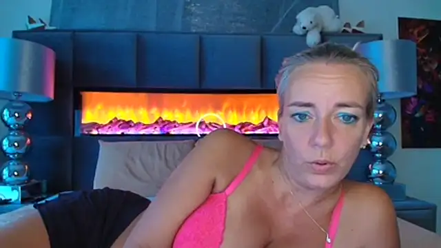 Wendysexyx online show from June 12, 10:47 am