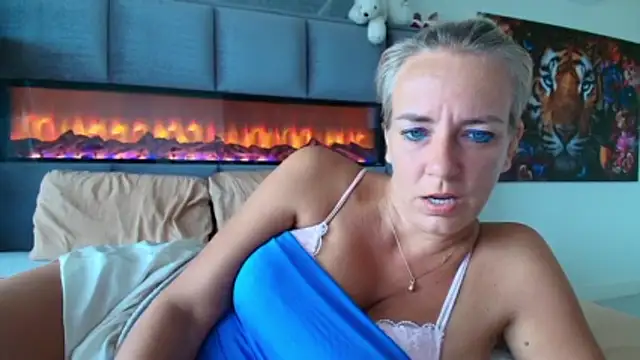Wendysexyx online show from June 15, 12:51 pm
