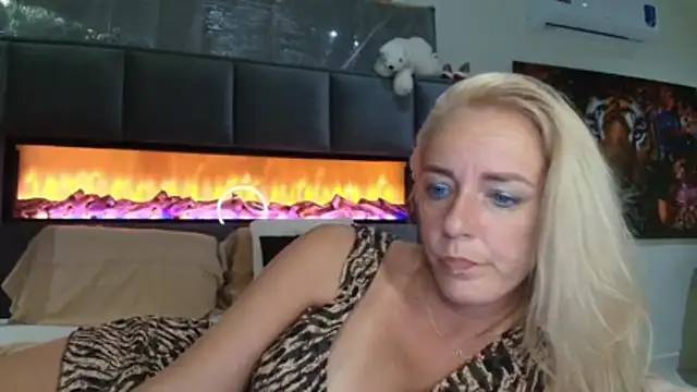 Wendysexyx online show from June 19, 12:37 am